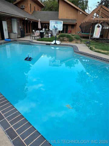 141 G Street SW, Ardmore, OK 73401