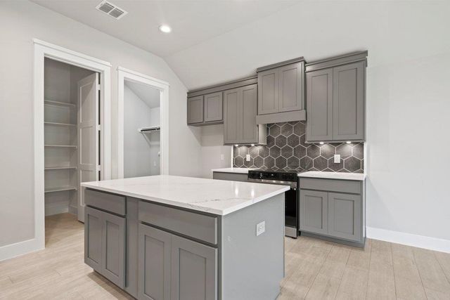6 Sonata Cir, Wimberley, TX 78676