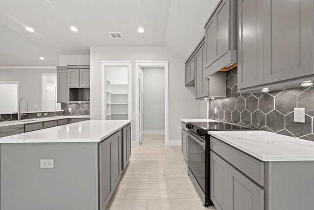 6 Sonata Cir, Wimberley, TX 78676