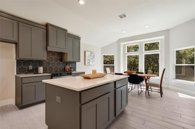 6 Sonata Cir, Wimberley, TX 78676
