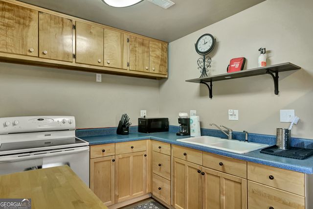 300 Briarwood Road, Tyrone, GA 30290