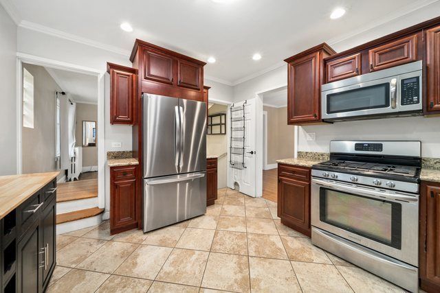 8225 Lake Street, River Forest, IL 60305