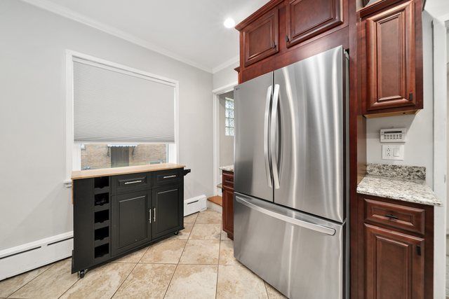 8225 Lake Street, River Forest, IL 60305