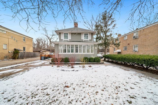 8225 Lake Street, River Forest, IL 60305