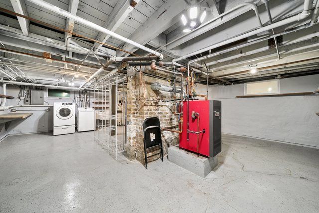 8225 Lake Street, River Forest, IL 60305