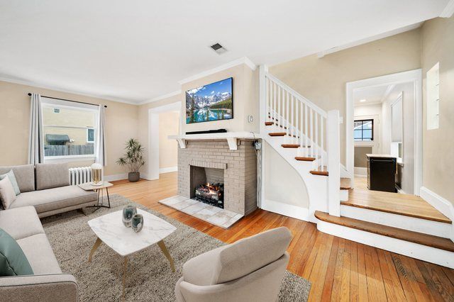 8225 Lake Street, River Forest, IL 60305