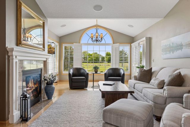8975 Deer Run Drive, Victoria, MN 55386