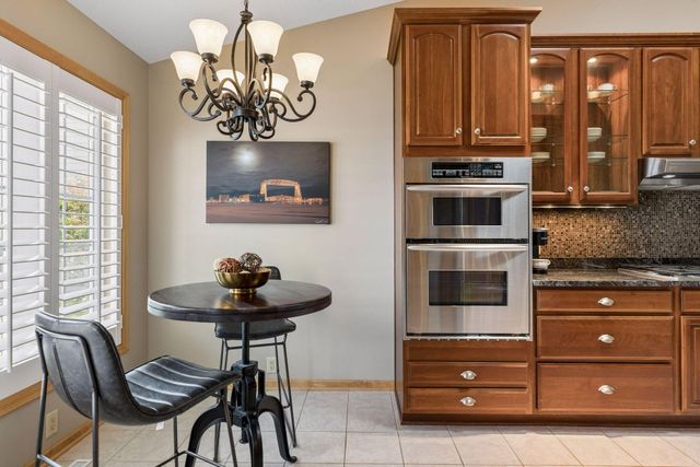 8975 Deer Run Drive, Victoria, MN 55386