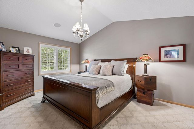 8975 Deer Run Drive, Victoria, MN 55386
