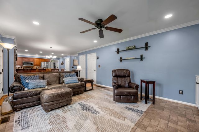 1445 Corona Drive, Lexington, KY 40514