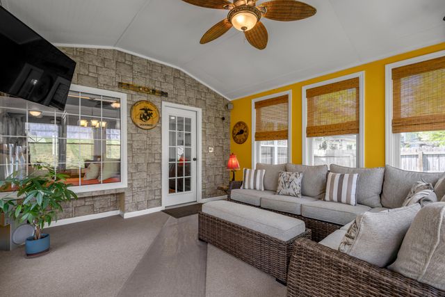 1445 Corona Drive, Lexington, KY 40514