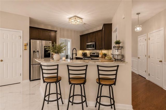 698 Deer Lake Trail, Stone Mountain, GA 30087