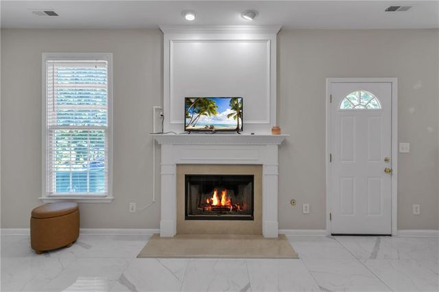 698 Deer Lake Trail, Stone Mountain, GA 30087