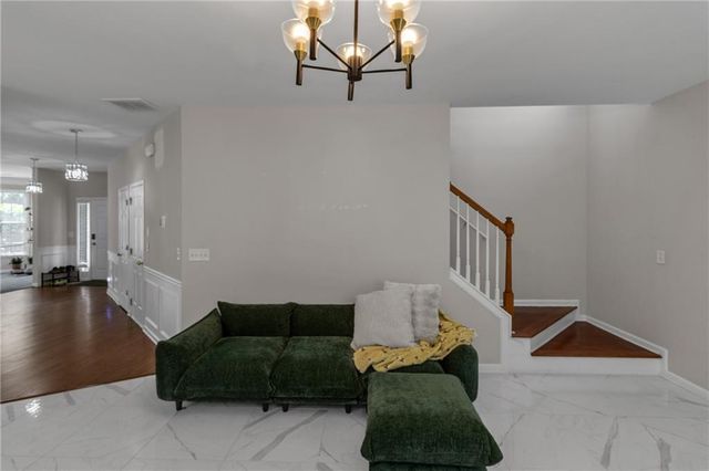 698 Deer Lake Trail, Stone Mountain, GA 30087