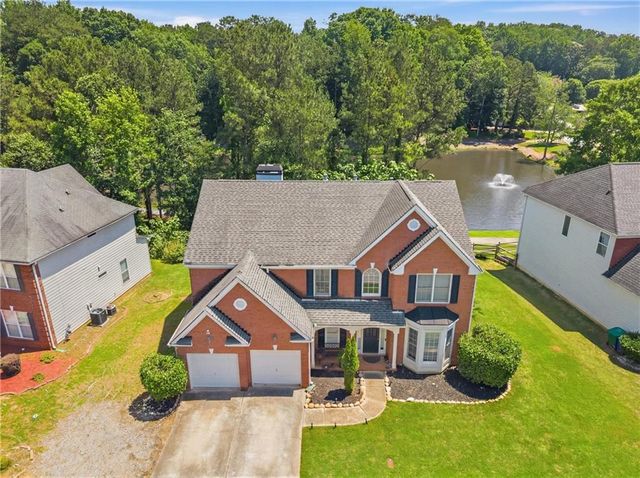 698 Deer Lake Trail, Stone Mountain, GA 30087