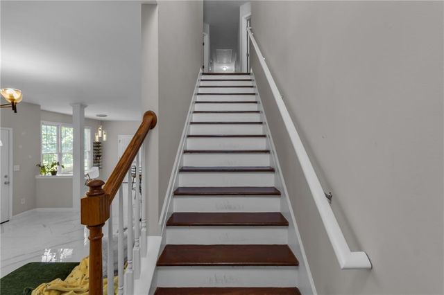 698 Deer Lake Trail, Stone Mountain, GA 30087