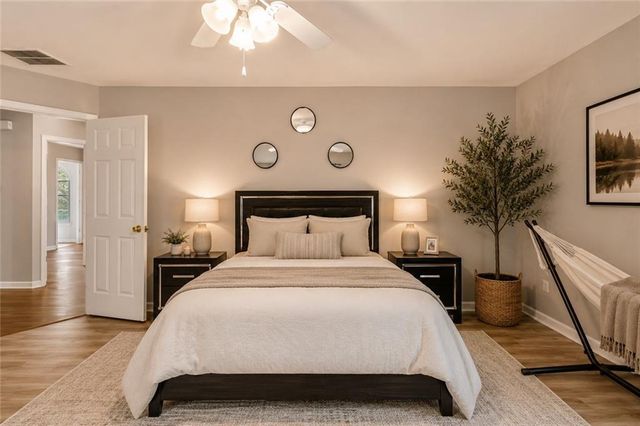 698 Deer Lake Trail, Stone Mountain, GA 30087