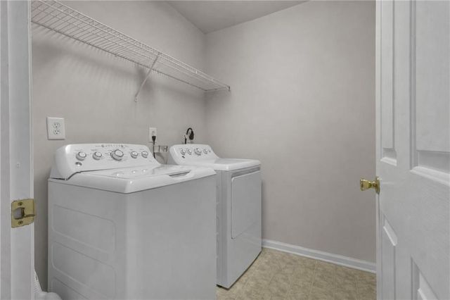 698 Deer Lake Trail, Stone Mountain, GA 30087