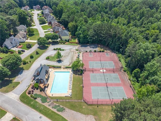 698 Deer Lake Trail, Stone Mountain, GA 30087