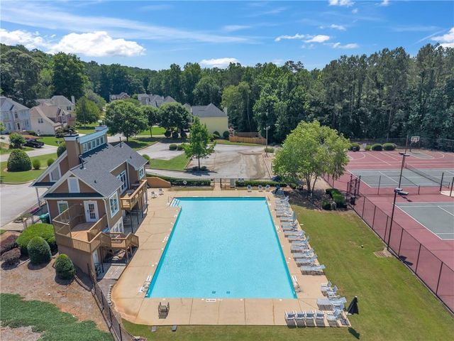 698 Deer Lake Trail, Stone Mountain, GA 30087