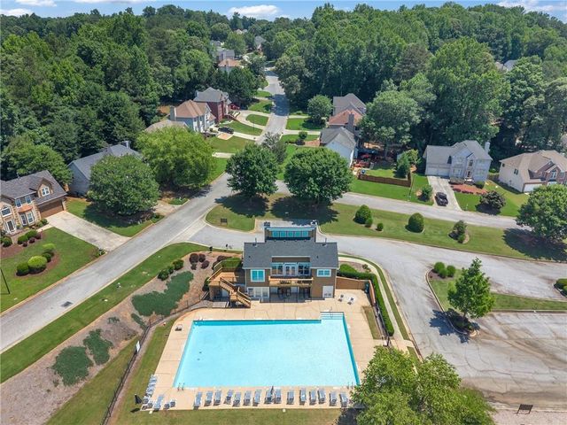 698 Deer Lake Trail, Stone Mountain, GA 30087