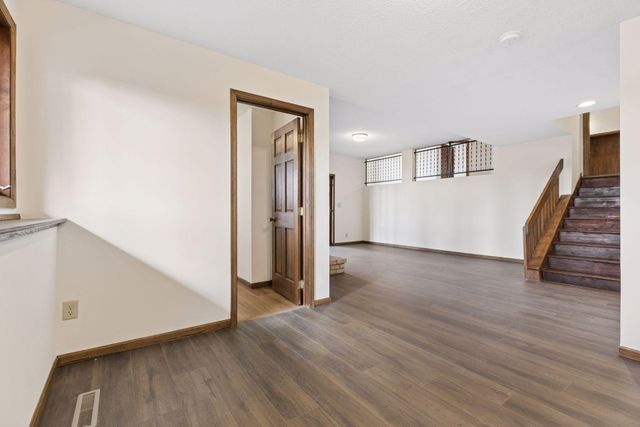 1208 Edgewater Avenue, Arden Hills, MN 55112