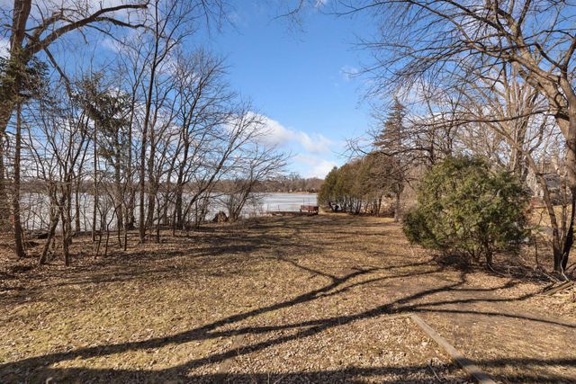 1208 Edgewater Avenue, Arden Hills, MN 55112