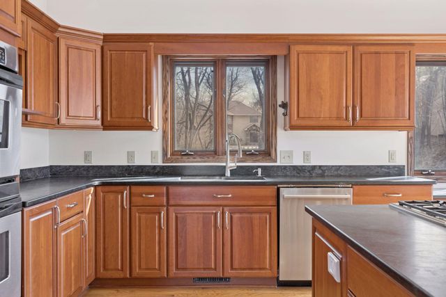 1208 Edgewater Avenue, Arden Hills, MN 55112