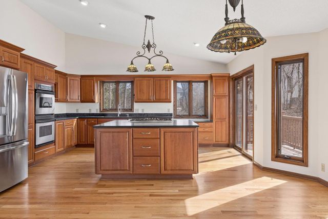 1208 Edgewater Avenue, Arden Hills, MN 55112