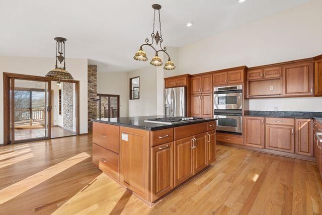 1208 Edgewater Avenue, Arden Hills, MN 55112