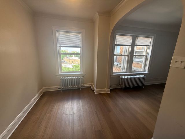 6748 N Ashland Avenue 607, Chicago, IL 60626
