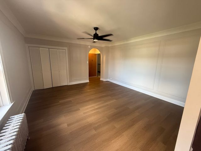 6748 N Ashland Avenue 607, Chicago, IL 60626