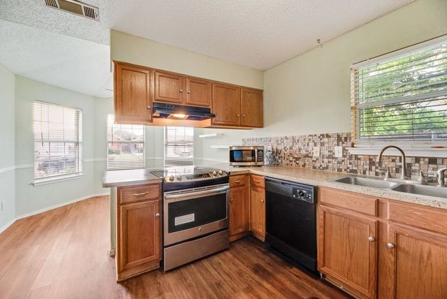 6703 Dusty Ridge Trail, Arlington, TX 76002