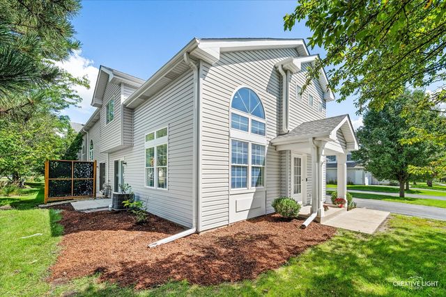 267 Abington Lane, North Aurora, IL 60542