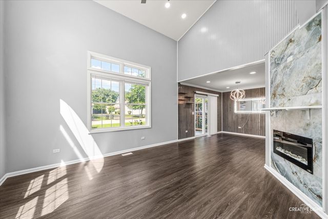 267 Abington Lane, North Aurora, IL 60542