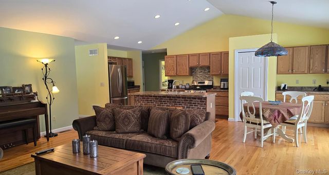 26 Valley Road, Forestburgh, NY 12777