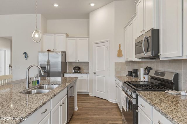 206 Autumn Breeze Lane NE, Bolivia, NC 28422