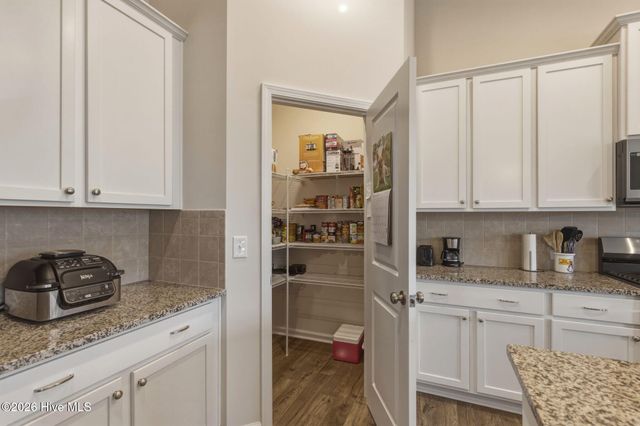 206 Autumn Breeze Lane NE, Bolivia, NC 28422