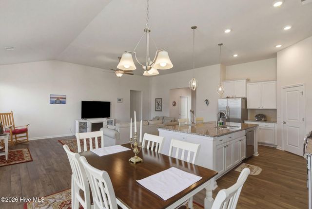 206 Autumn Breeze Lane NE, Bolivia, NC 28422