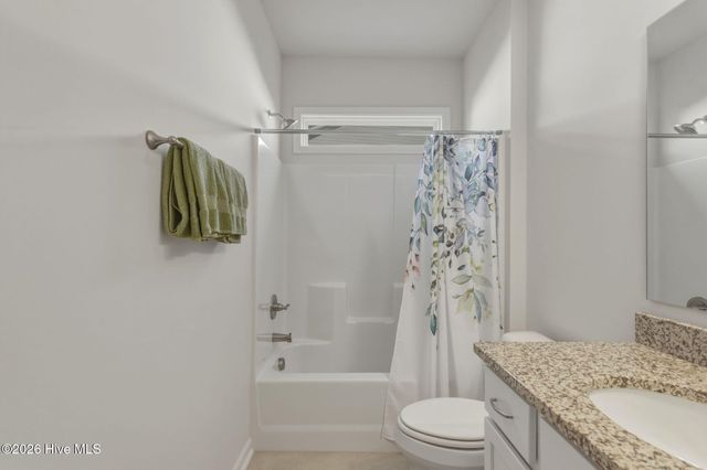 206 Autumn Breeze Lane NE, Bolivia, NC 28422