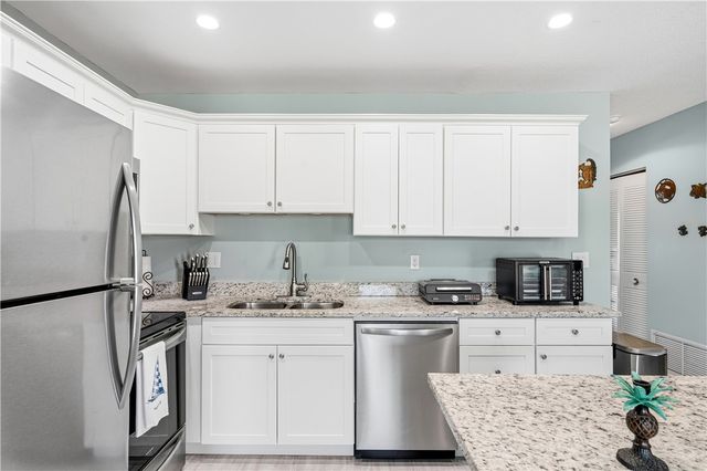 2800 Indian River Boulevard 9D, Vero Beach, FL 32960