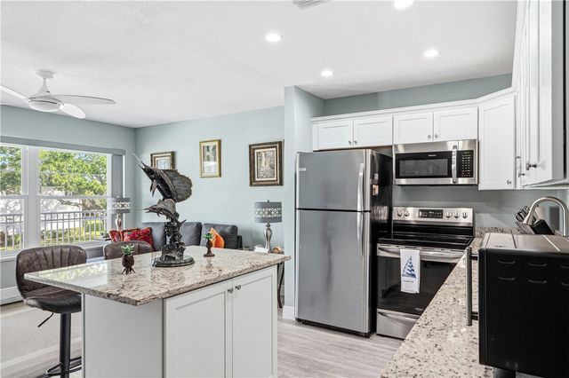 2800 Indian River Boulevard 9D, Vero Beach, FL 32960