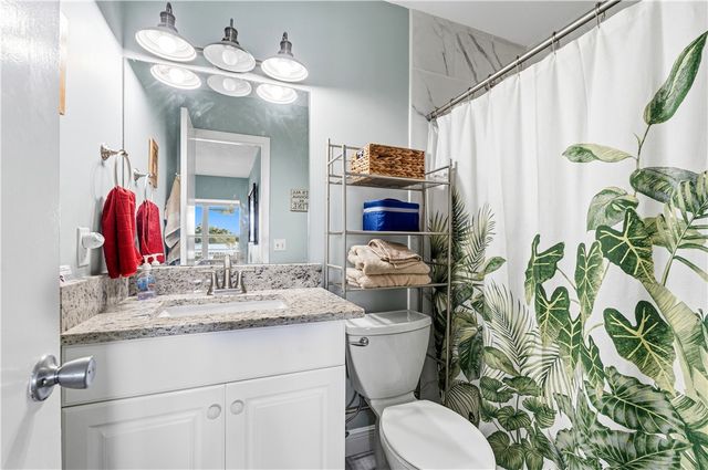 2800 Indian River Boulevard 9D, Vero Beach, FL 32960