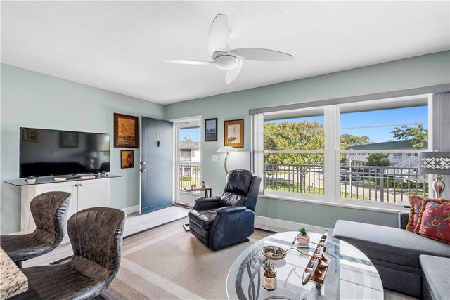 2800 Indian River Boulevard 9D, Vero Beach, FL 32960
