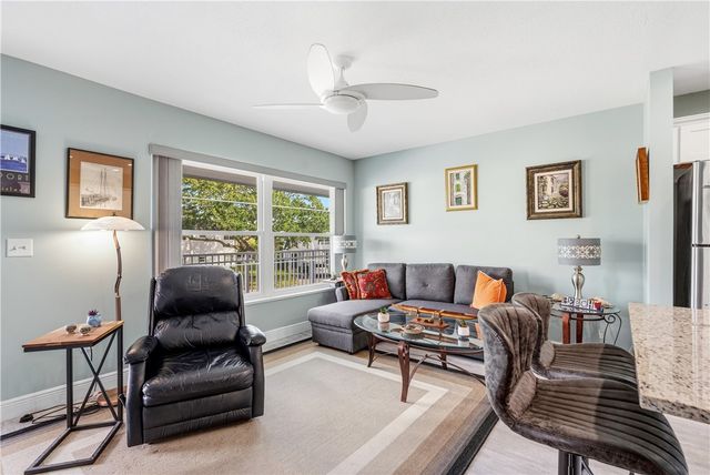 2800 Indian River Boulevard 9D, Vero Beach, FL 32960