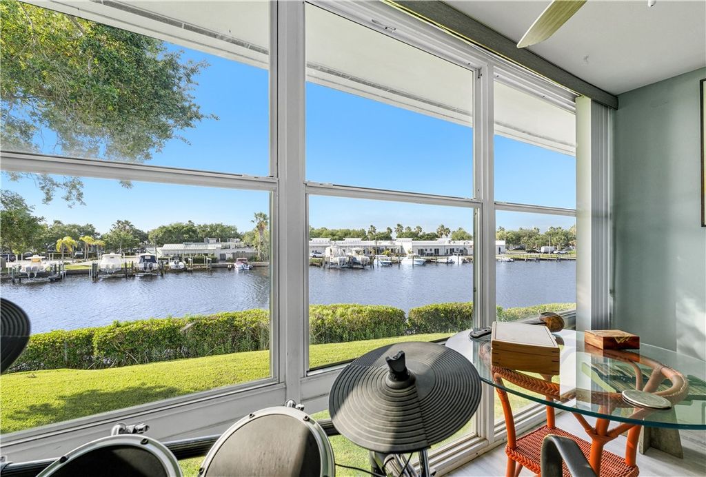2800 Indian River Boulevard 9D, Vero Beach, FL 32960
