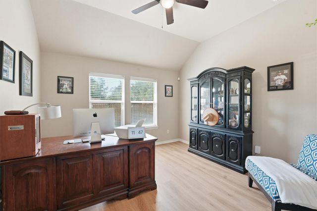 21357 Kings Guild Lane, Kingwood, TX 77339