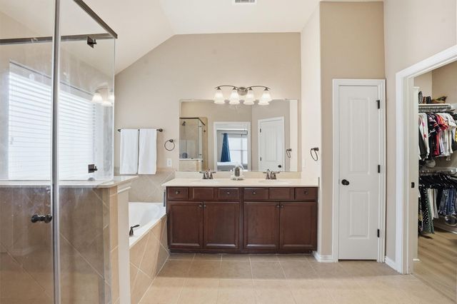 21357 Kings Guild Lane, Kingwood, TX 77339