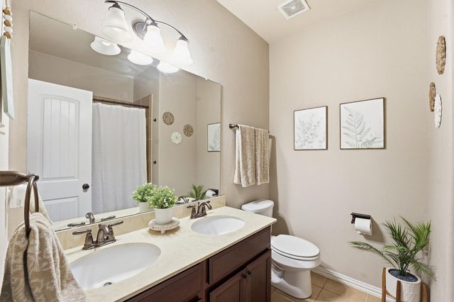 21357 Kings Guild Lane, Kingwood, TX 77339