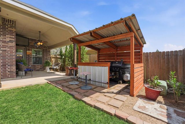 21357 Kings Guild Lane, Kingwood, TX 77339